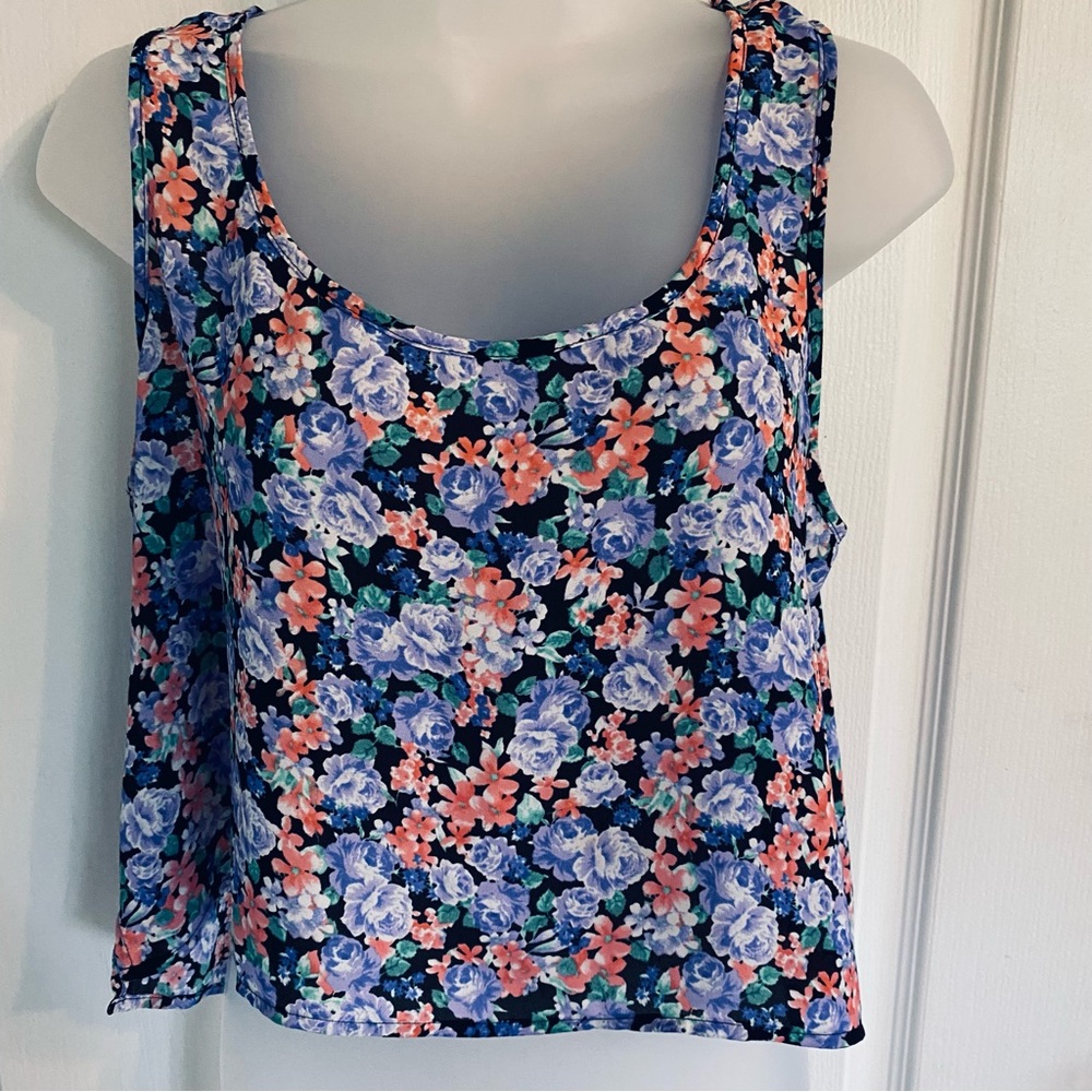 Forever 21, Floral Scoop Neck Tank Top - Blue & Coral size L